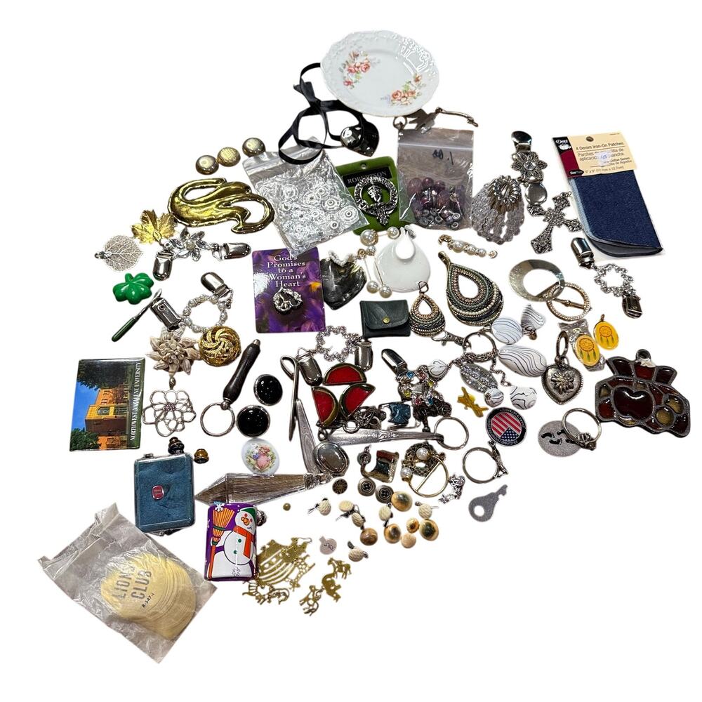 Vintage LARGE LOT of Estate Jewelry -Mostly Pendants, Charms, Brooches, Trinkets